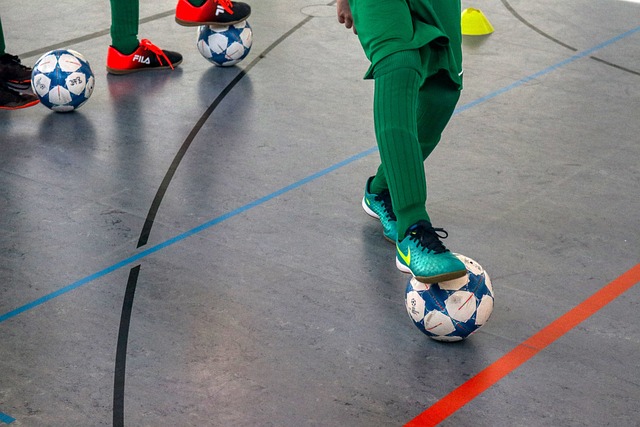 里的空缺 里的空缺